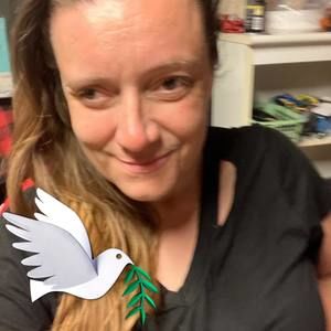 Meet your Posher, Adria